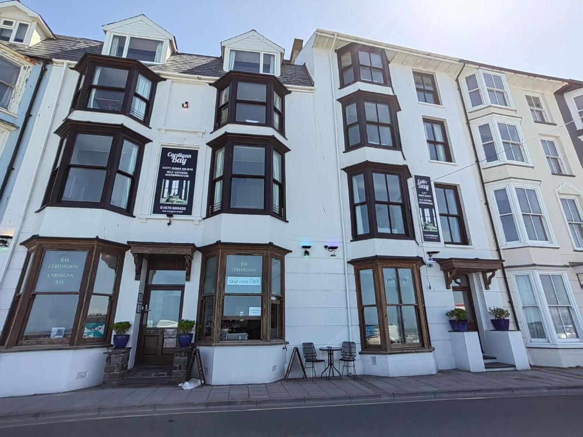Cardigan Bay Self Catering Accommodation Aberystwyth Exterior photo